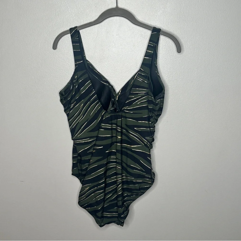 Miraclesuit Seabra Revele Plus Size One Piece Swimsuit - Picture 6 of 6